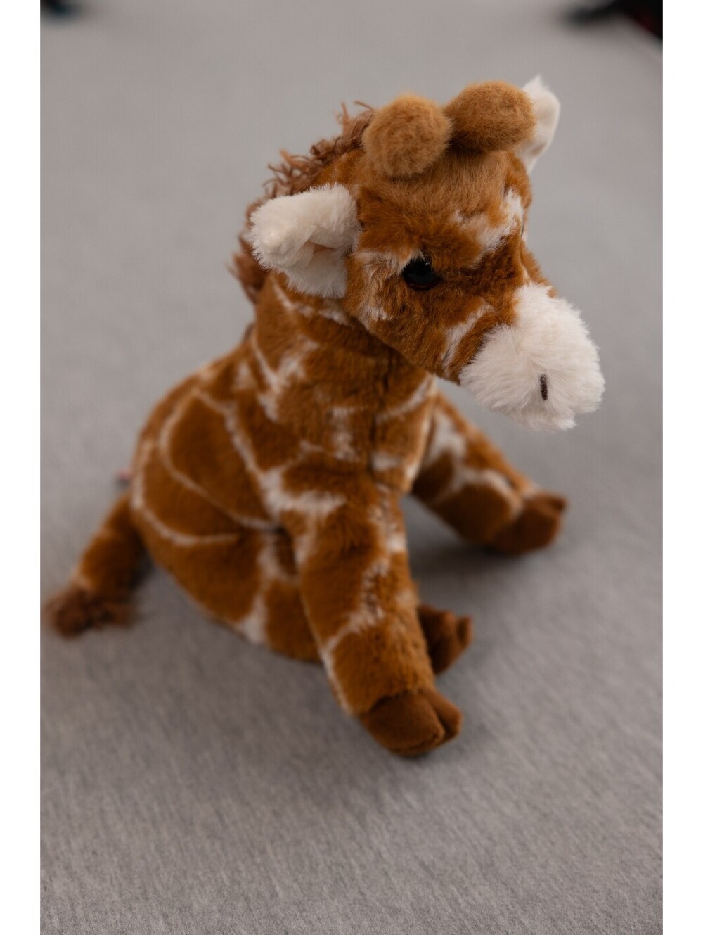 Douglas plush Jessie giraffe stuffed animal brown cream - Picture 6 of 6